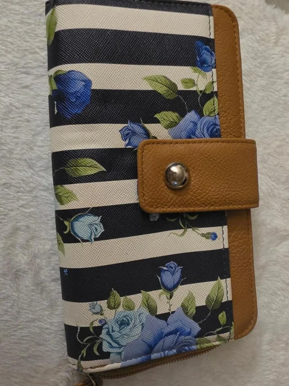 2-1 Wallet/Wristlet and Crossbody Bundle
